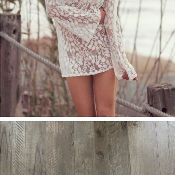 EUC PILYQ White Kate Flower Lace Dress XS/S - Picture 2 of 3